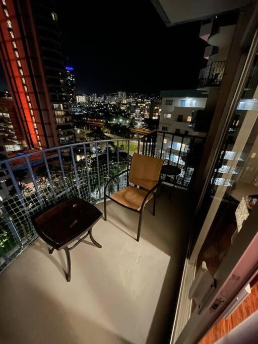 Apartment 12th Fl Royal Aloha With Parking Mtn Canal View *