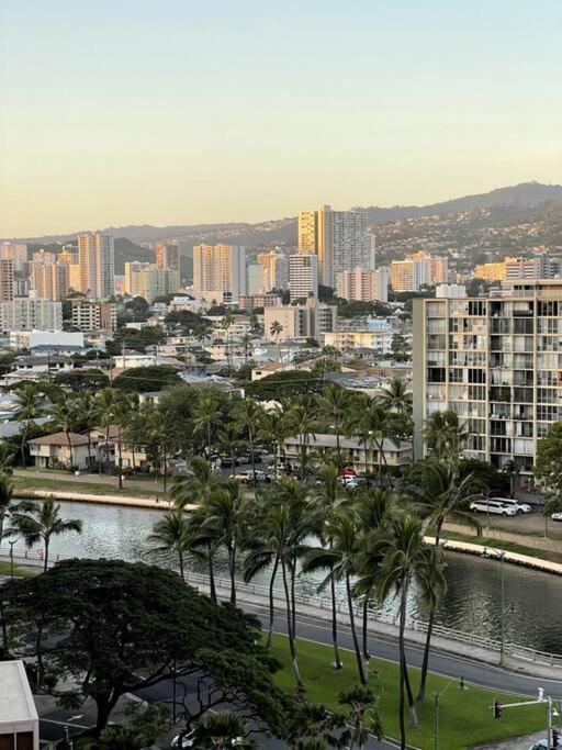 12th Fl Royal Aloha With Parking Mtn Canal View Honolulu