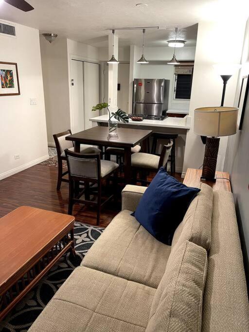 12th Fl Royal Aloha With Parking Mtn Canal View *